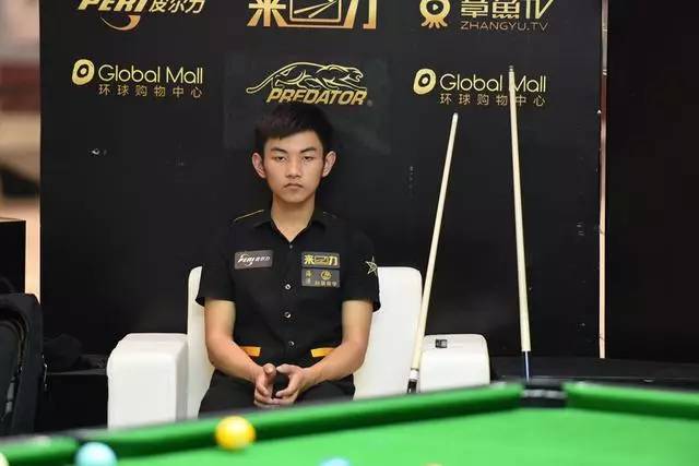 环足奖年度最佳中场候选：维尔茨、若昂-内维斯、佩德里在列